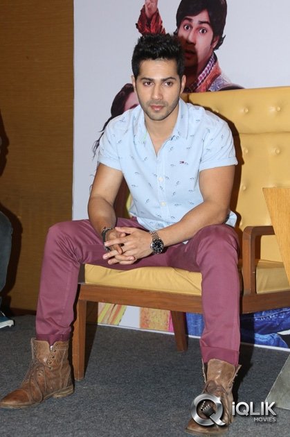 Alia-Bhatt-Film-Humpty-Sharma-Ki-Dulhania-Press-Meet